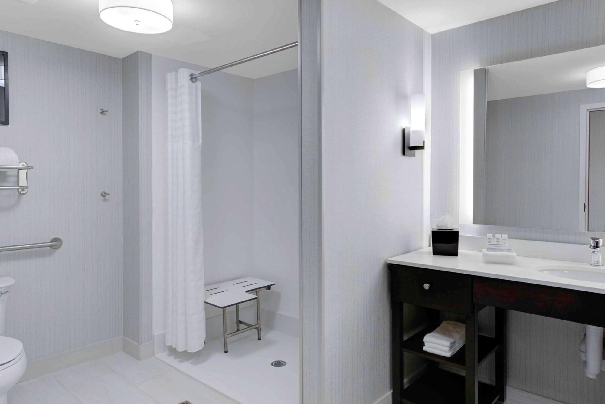 Homewood Suites By Hilton Lansing Eastwood Eksteriør billede