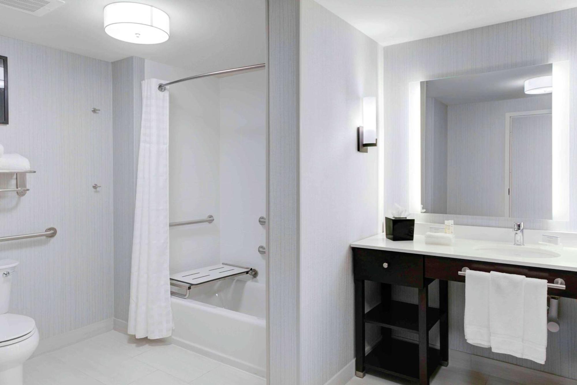 Homewood Suites By Hilton Lansing Eastwood Eksteriør billede