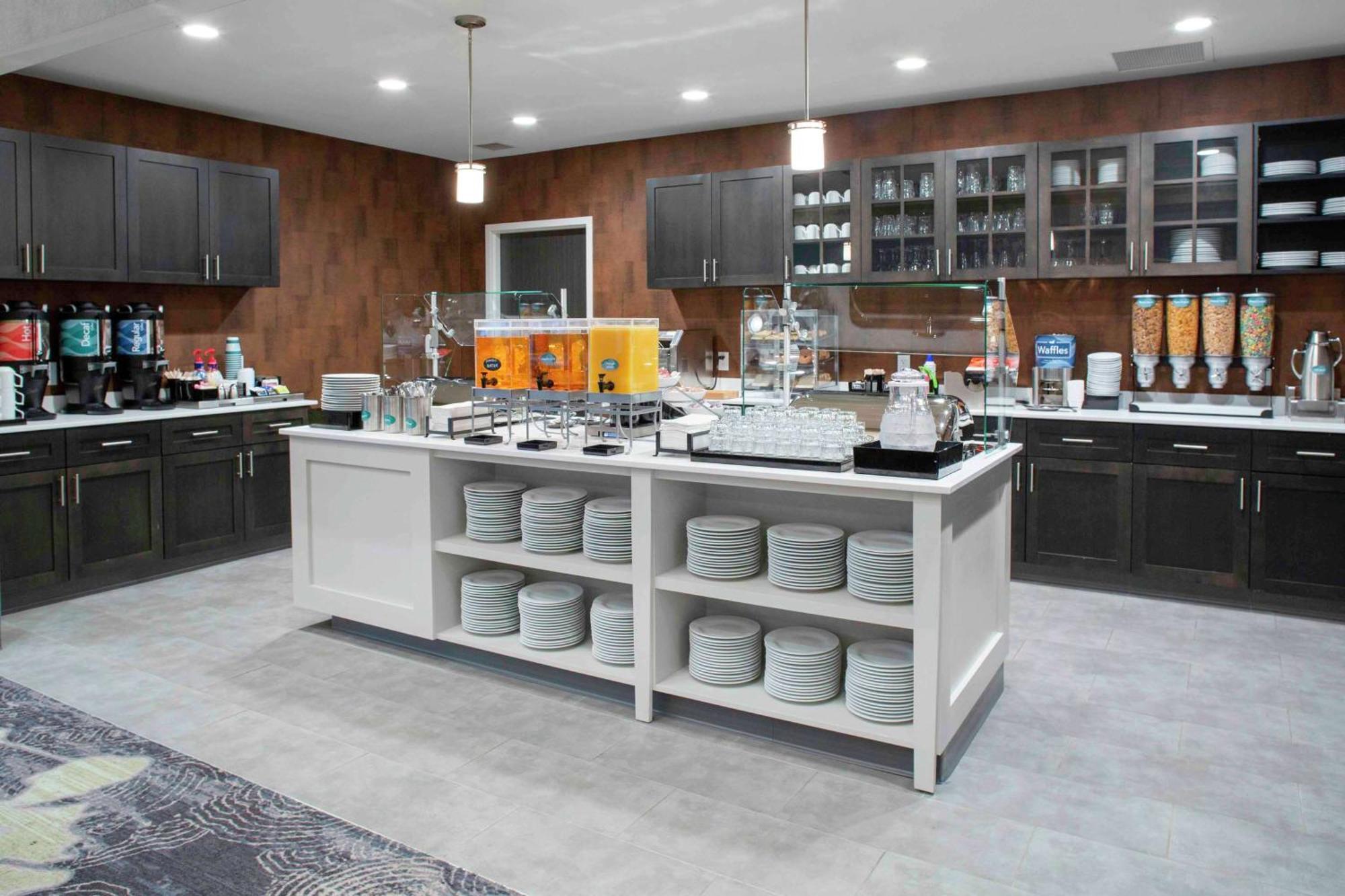 Homewood Suites By Hilton Lansing Eastwood Eksteriør billede