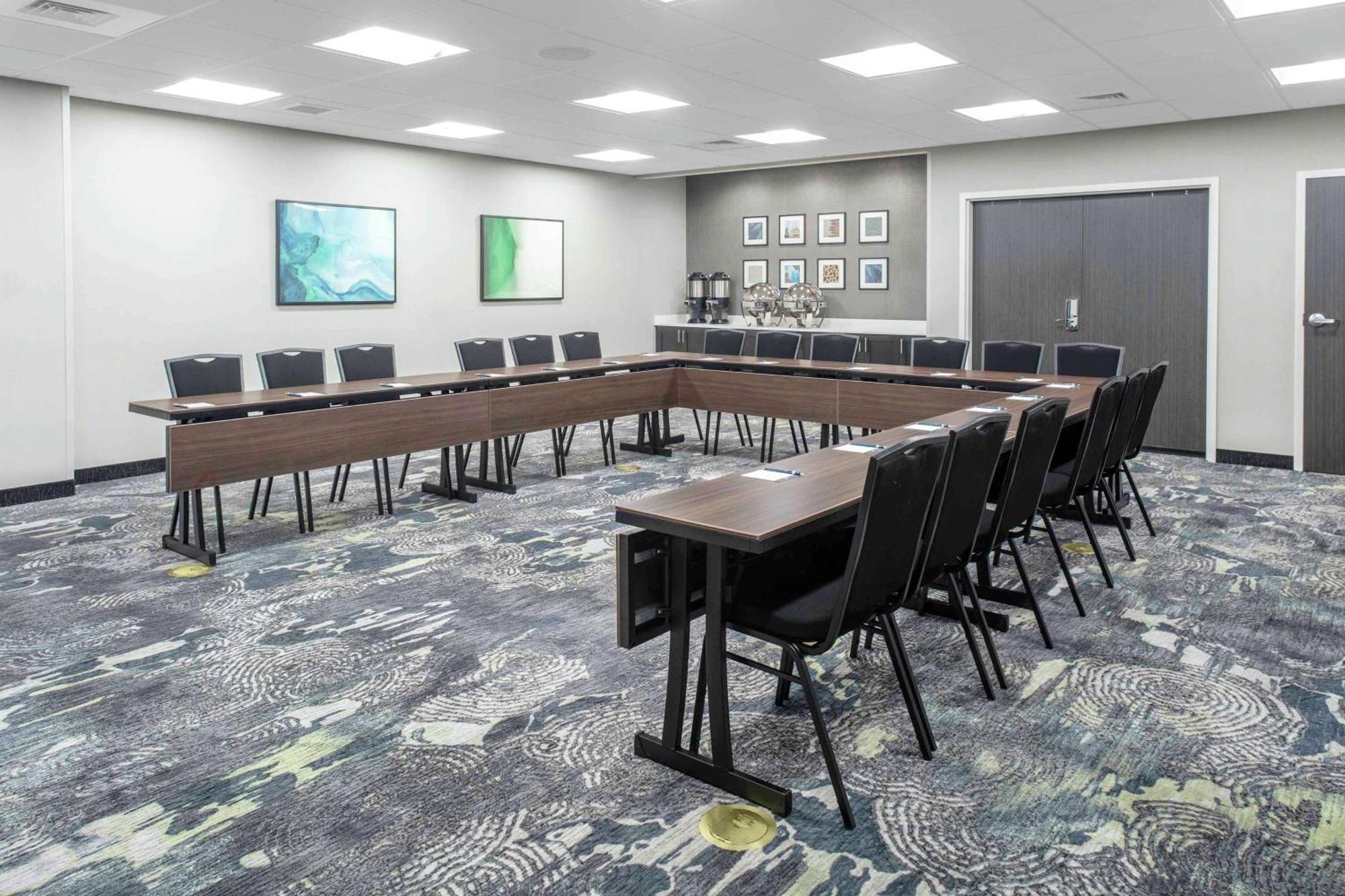 Homewood Suites By Hilton Lansing Eastwood Eksteriør billede